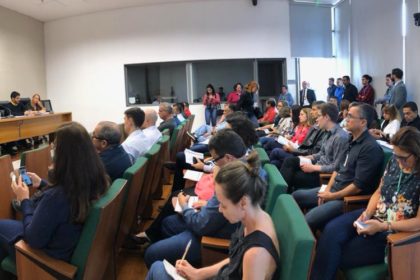 Câmara Legislativa debate pela primeira vez condições  de trabalho dos servidores da Casa