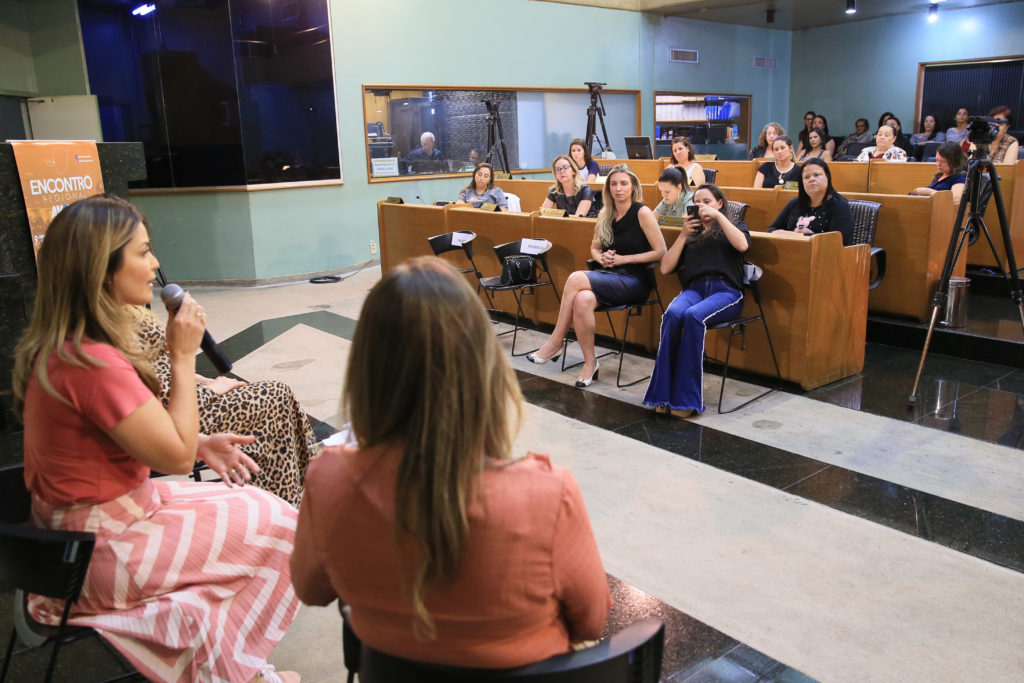 Evento “Elas por Elas” discute participação da mulher na política 5