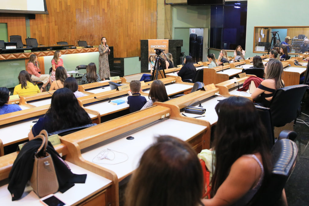 Evento “Elas por Elas” discute participação da mulher na política 6