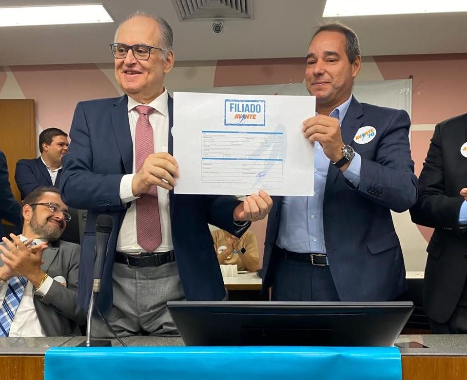 Deputado estadual Roberto Andrade filia-se ao Avante