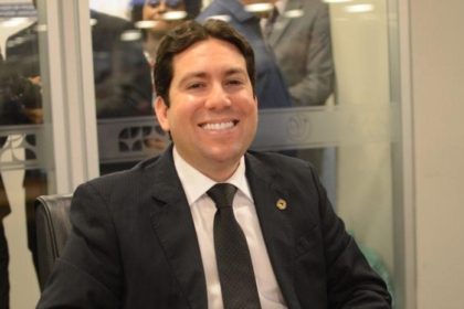 Deputado Felipe Leitão solicita cestas básicas para alunos da rede pública