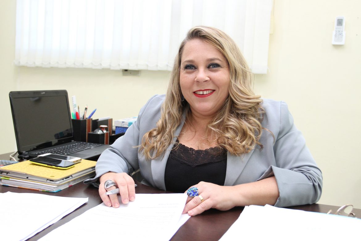Rosinha da Adefal reassume mandato como Deputada Federal