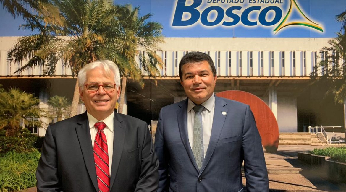 Deputado Bosco recebe em seu gabinete o presidente da Codemig