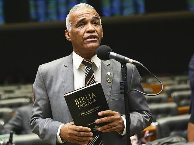 Deputado federal Pastor Sargento Isidório sugere isenção de IPI para motoboys e mototaxistas