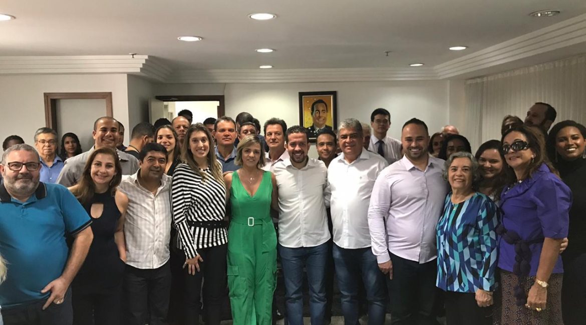 Professora Mariah Brochado toma posse como presidente do Mulher Avante BH