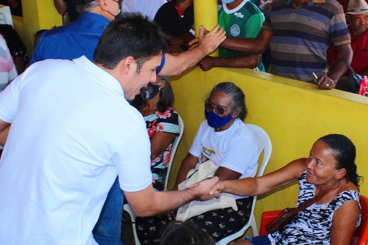 Deputado estadual João Paulo Costa visita Sertão do Pajeú e faz entregas para a população