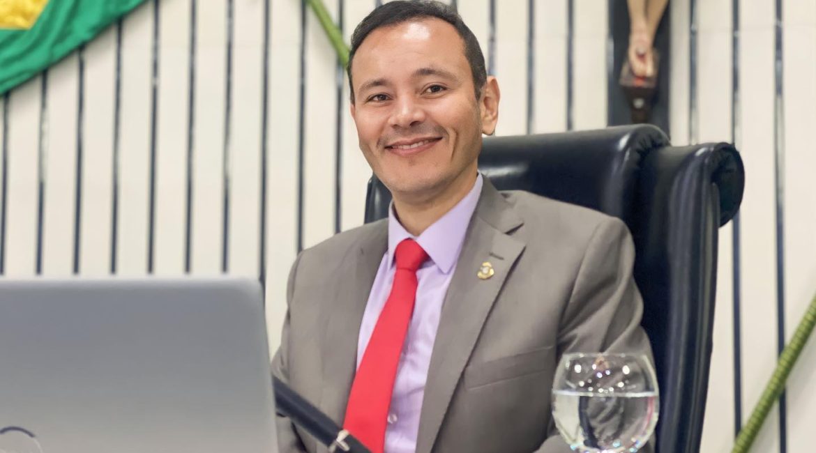 Projeto do deputado Stuart Castro quer instituir selo “Empresa Amiga da Melhor Idade”