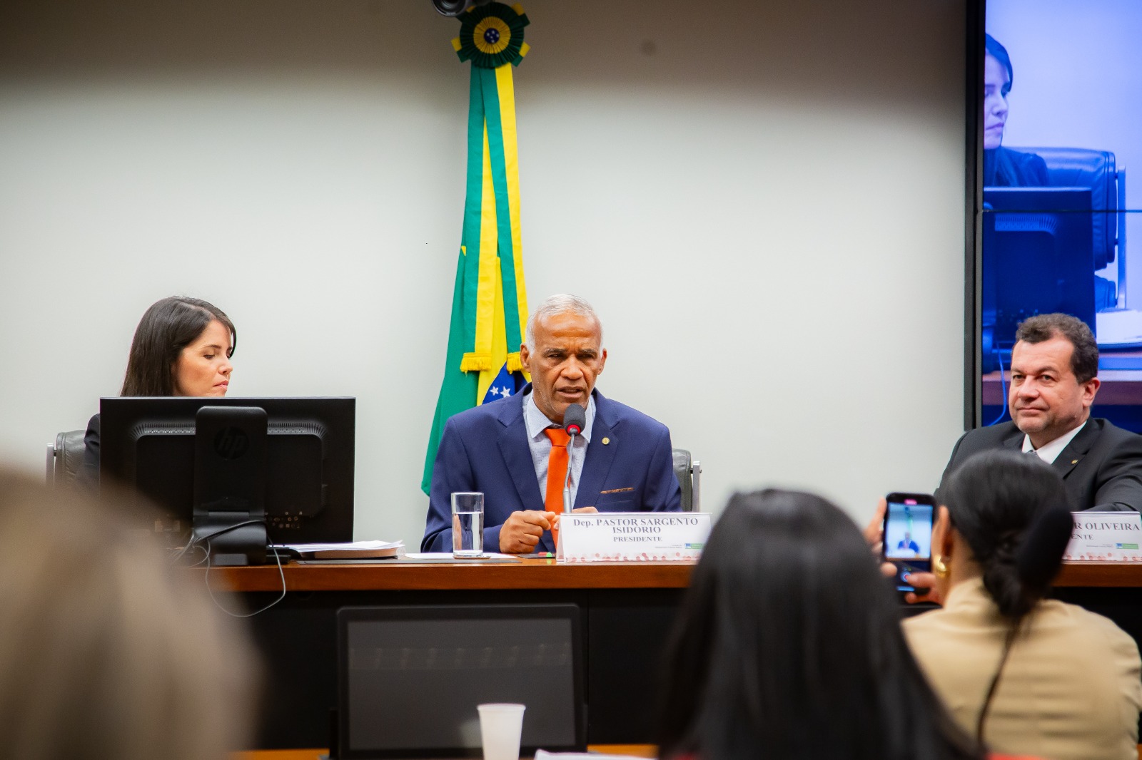 Deputado Pastor Isidório é eleito presidente da Comissão de Administração e Serviço Público da Câmara dos Deputados