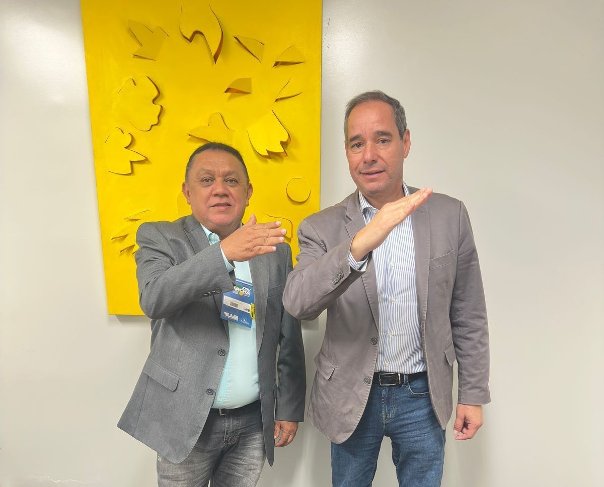 Vereador Chico do Sindicato se reúne com presidente nacional do Avante em Brasília