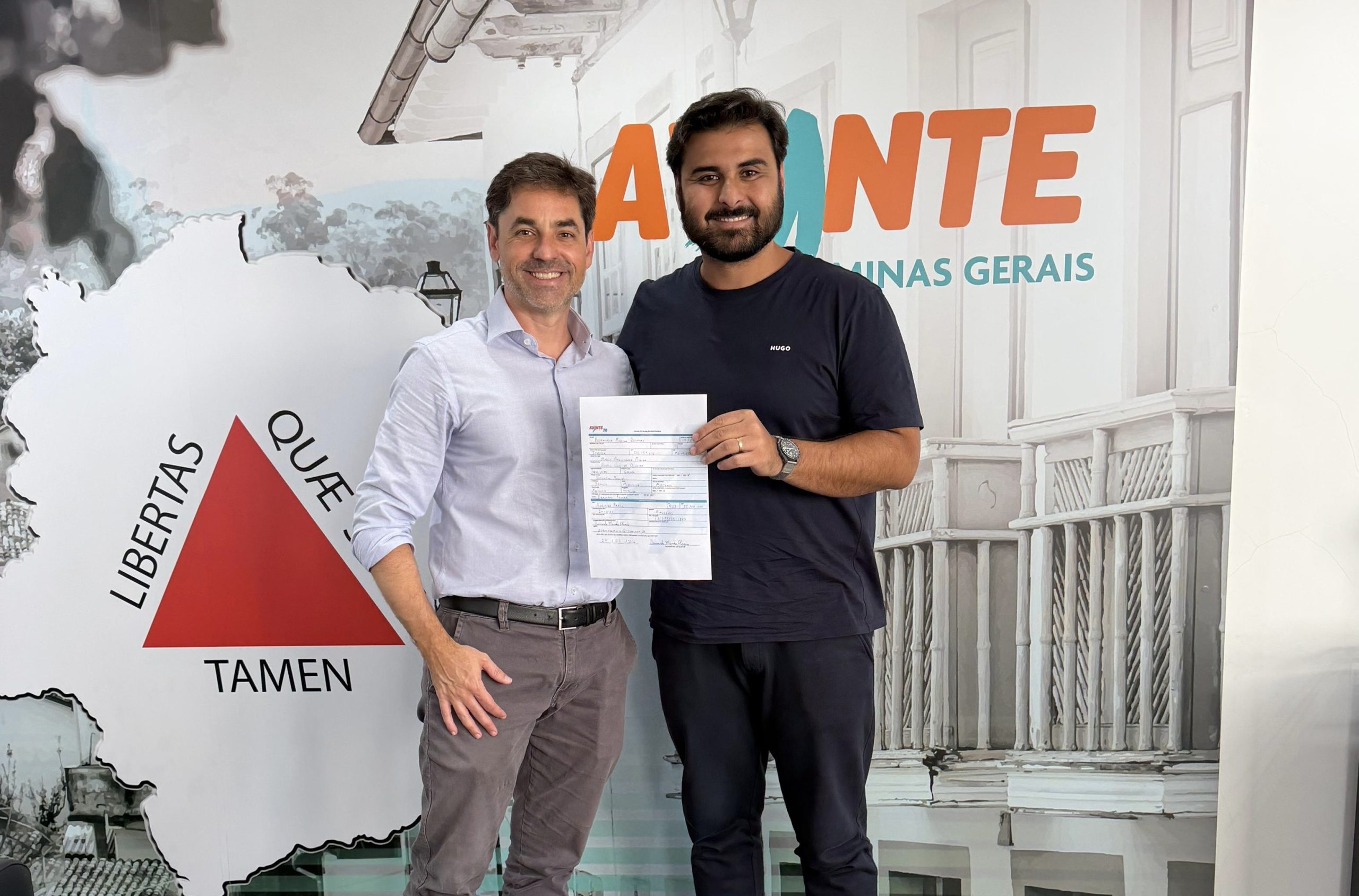 Bernardo Mucida se filia ao Avante e será pré-candidato a deputado federal pela legenda